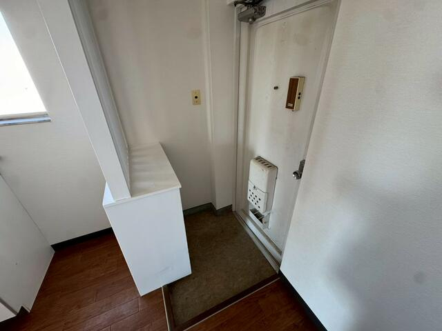 辰巳コーポの玄関