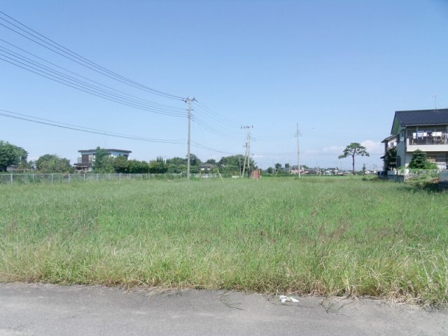 鴻巣市小谷の売地の前面道路含む現地写真