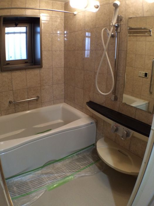 コスモ警固ロイヤルフォルムの浴室|コスモ警固ロイヤルフォルム（2ＬＤＫ）　風呂