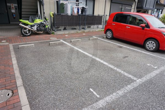 【駐車場】