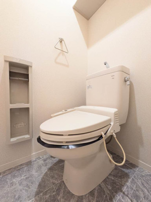 【トイレ】 | メゾンフリューゲル