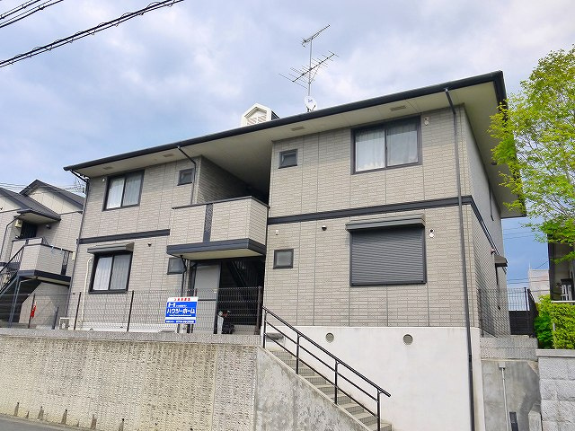 セジュール州見台A棟の外観