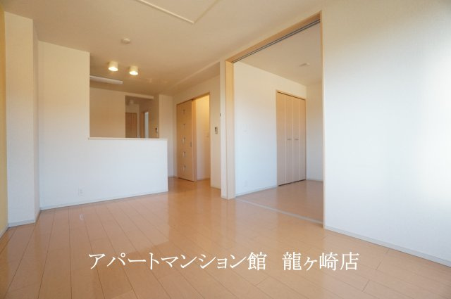 セイバリーⅡの居間・リビング