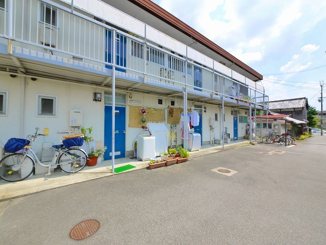 サンハイツ（西笹鉾町）のエントランス