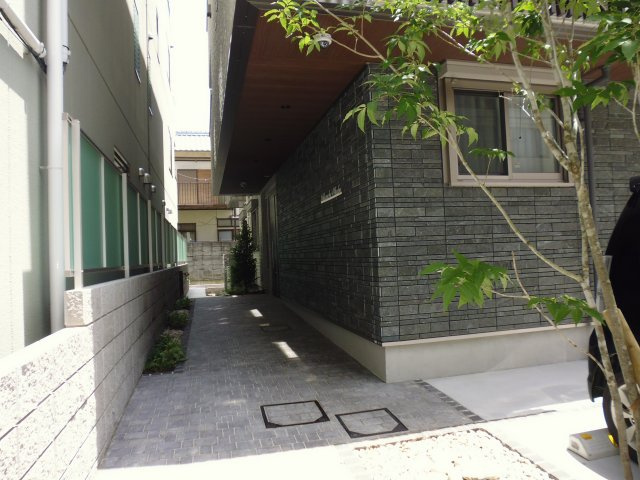 シャーメゾン大久保駅前の周辺
