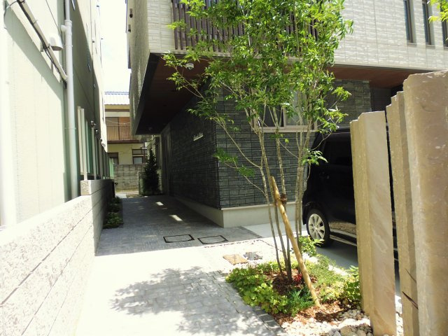 シャーメゾン大久保駅前の周辺
