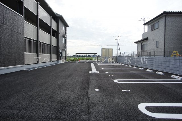 エスポワールの駐車場