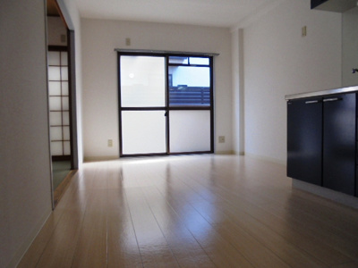 【居間・リビング】 | チェリーハイツ | 南面DK★