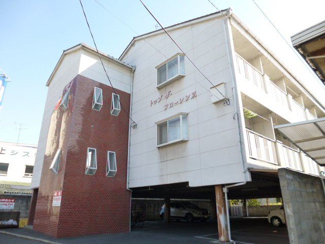 倉敷市白楽町の賃貸マンションの外観