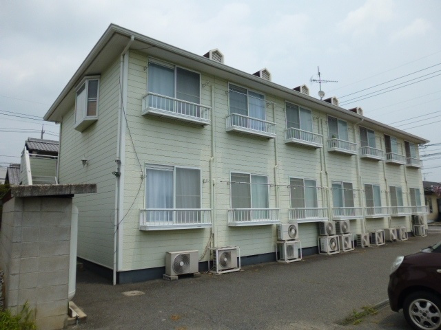 総社市真壁のアパートの外観