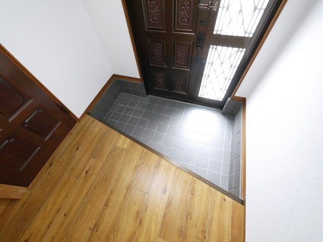 マンション廣岡の玄関|きれいな玄関です