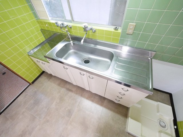 マンション廣岡のキッチン|キッチンでお料理をお楽しみください