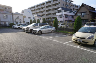 【駐車場】