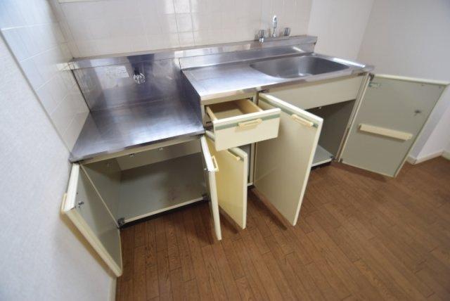 市川グリーンハイツ第一のキッチン|キッチン収納