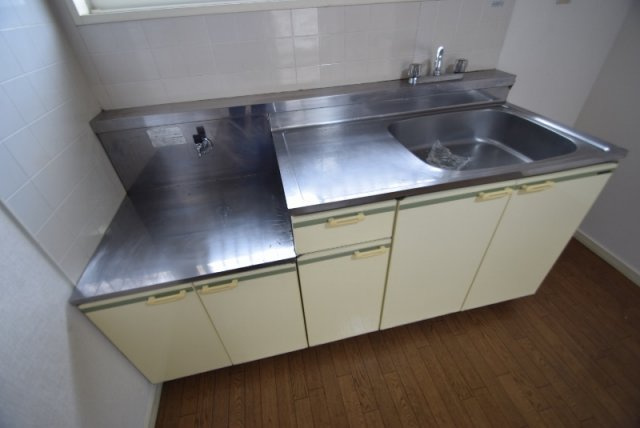 市川グリーンハイツ第一のキッチン|2口ガスコンロ設置可