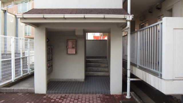 市川グリーンタウン磯貝のエントランス|エントランスで御座います。