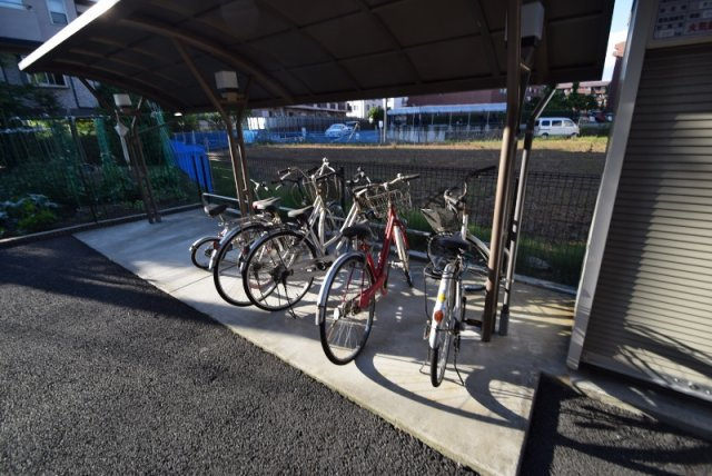 レヴール西船のその他共用部分|駐輪所