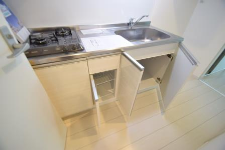 リブリ・ラ　サンサリテ西船橋のキッチン|キッチン下にも収納あります