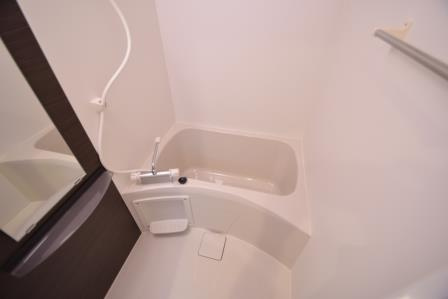 リブリ・ラ　サンサリテ西船橋の浴室|浴室乾燥付きです