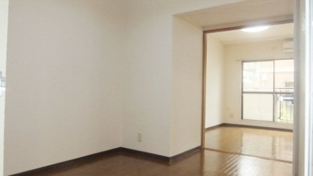 モントレー西船の居間・リビング|フローリングです