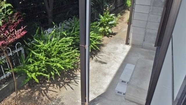 ベルーライト２１のバルコニー|1階はテラスタイプ