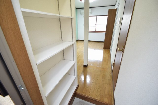 Ｃａｓａ25の玄関|玄関脇の収納棚