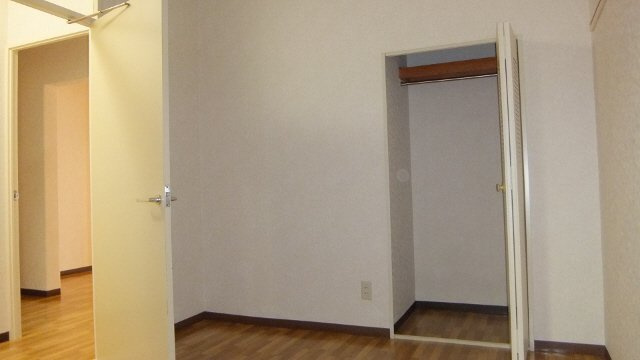 ゴールデンタウン岡崎の居間・リビング|ｸﾛーｾﾞｯﾄﾀｲﾌﾟの収納です