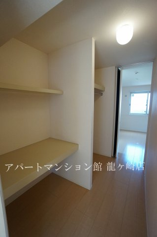 デルソーレ久保台Ａ棟の収納