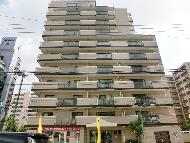 ファミーユ桜川