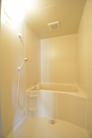【浴室】 | コーポラスパークタウンA | 日々の暮らしに欠かせないお風呂です