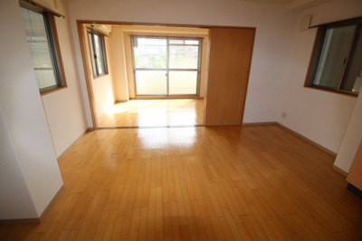 【居間・リビング】 | ヴィバーチェレジデンス