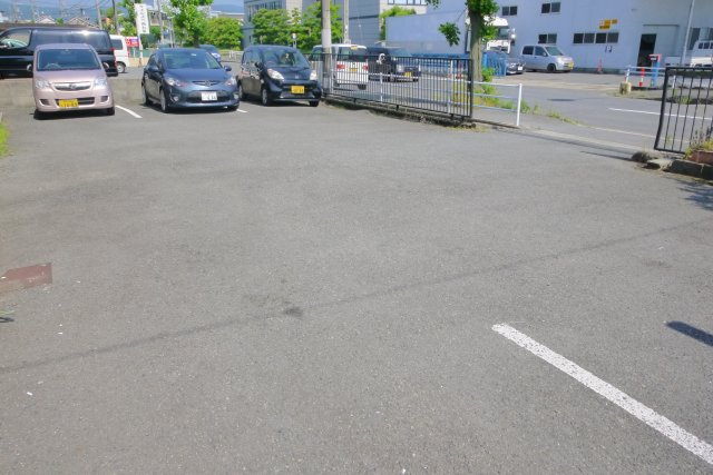 南ハイツの駐車場|駐車場があります