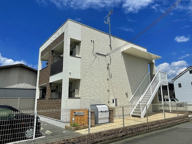 グランツ（杏町）の外観|キレイな外観です。