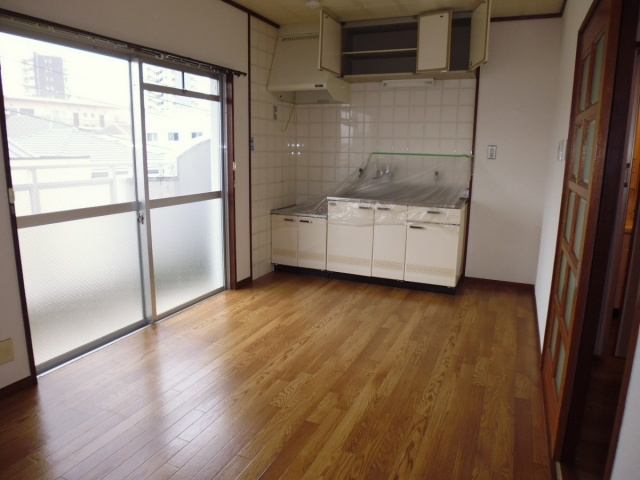 明神マンション3号の居間・リビング