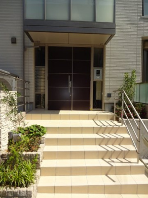 【エントランス】 | メゾンブリエ