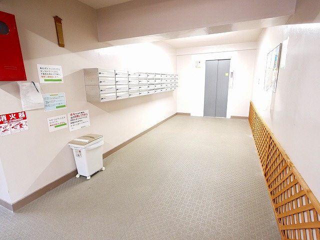 アミティ大森町のロビー