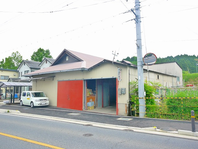 奈良道倉庫の外観