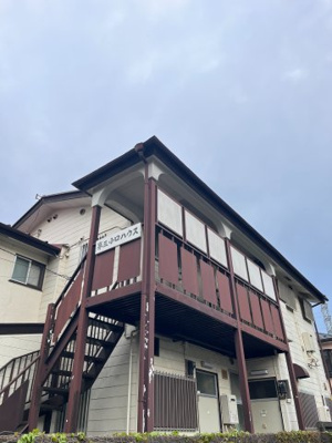 【外観】 | 第三小口ハウス | 同じような建物が2棟ならんでいるうちの道路側のアパートが第2小口ハウス、そのとなりが第3小口ハウスとなります。