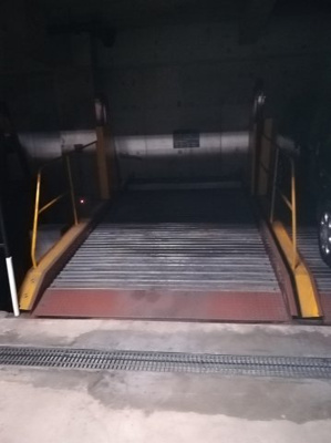 【駐車場】 | 平方パーキング　No.15 | 地下駐車場の搬器　上下二段式となっています。