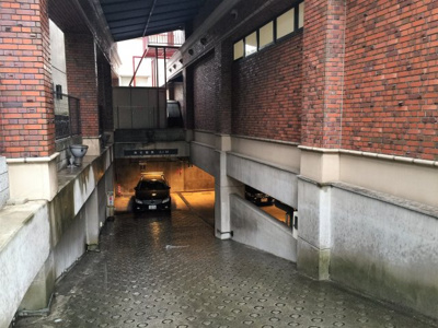 【駐車場】 | ロイヤルパーク芦屋