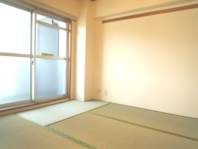 セザール八坂の和室