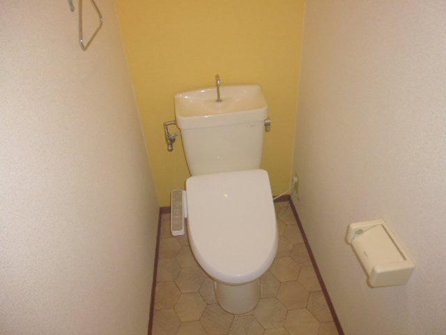 オークス金子Ａのトイレ|温水洗浄便座