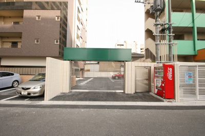【駐車場】 | アヴィニールグランデ金田