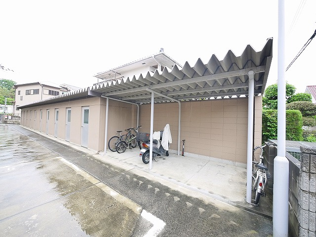 ヴィルドミール富雄のその他共用部分|自転車置き場