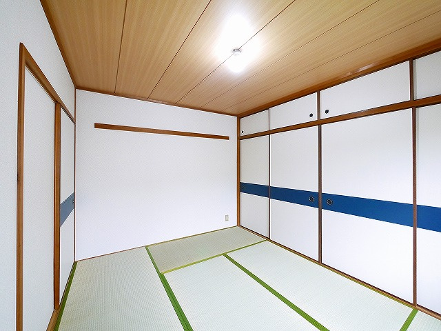 ヴィルドミール富雄の和室|日本らしい落ち着いた雰囲気の和室です