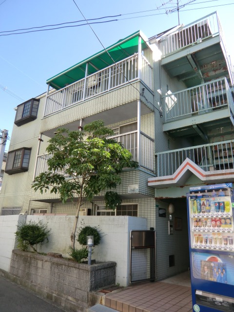 シェイーネ新高の外観