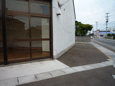 【外観】 | 黒石市貸事務所ねつの湯