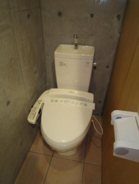 【トイレ】 | Quad Court