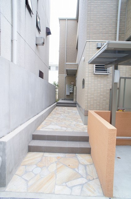 【エントランス】 | 白百合