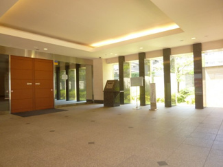 【エントランス】